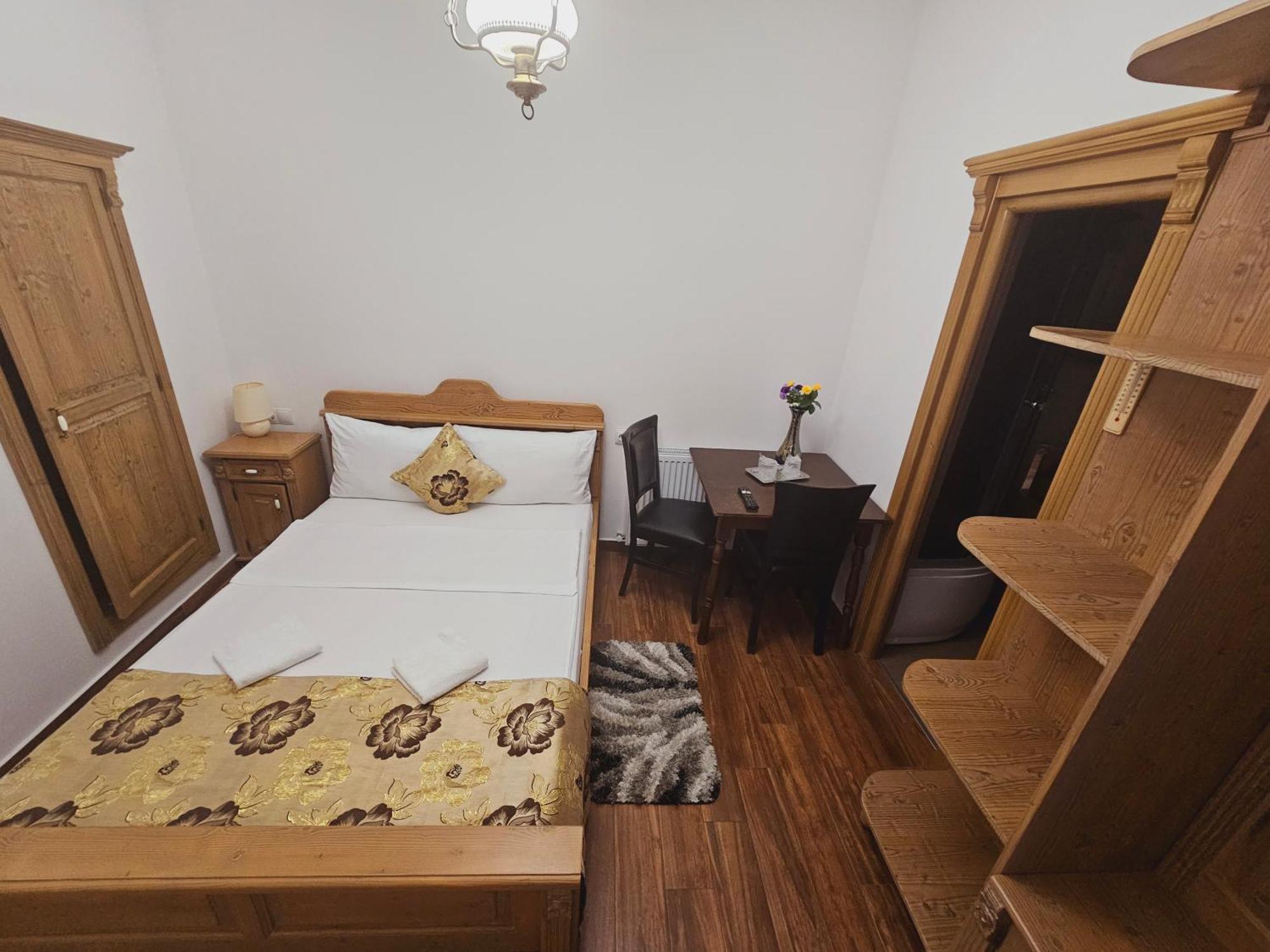Pensiunea Nobil Medieval Sighişoara Habitación foto
